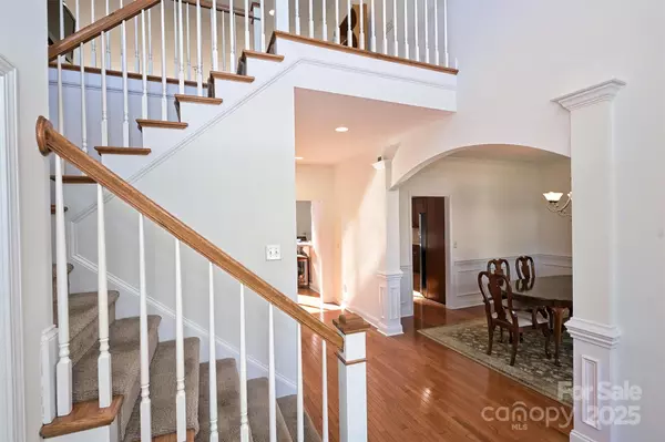 Matthews, NC 28105,8816 Castle Cliff DR
