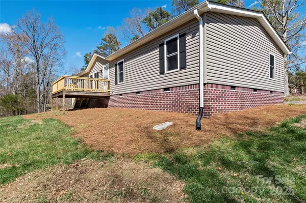 Mocksville, NC 27028,235 Hearthside LN