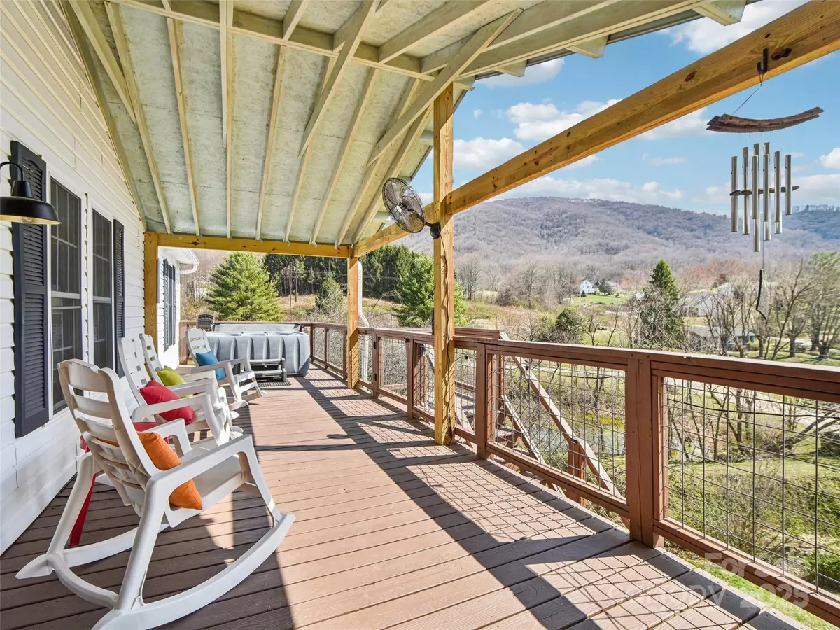 Canton, NC 28716,52 Westwind DR