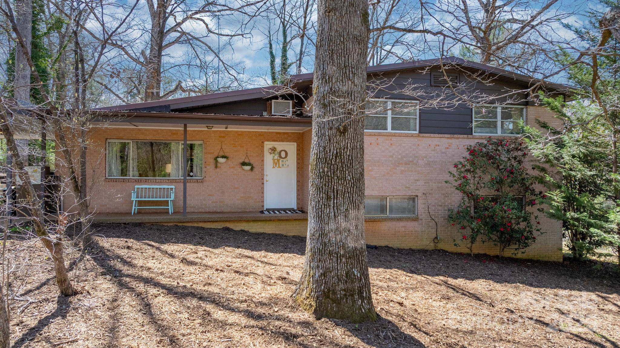 3407 14th AVE SW, Hickory, NC 28602