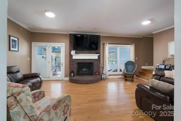 York, SC 29745,891 Silver Charm LN
