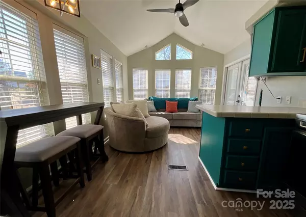 New London, NC 28127,222 Badin View RD