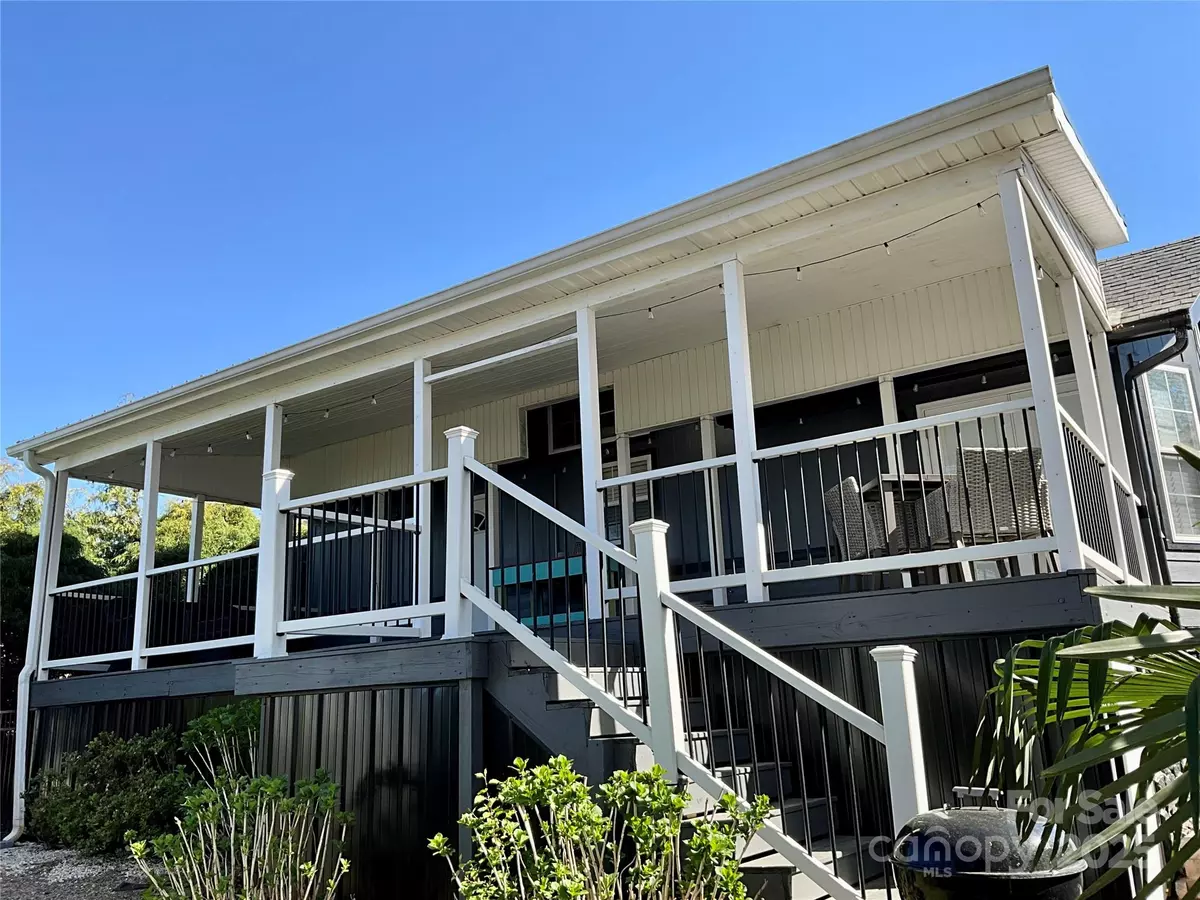 New London, NC 28127,222 Badin View RD