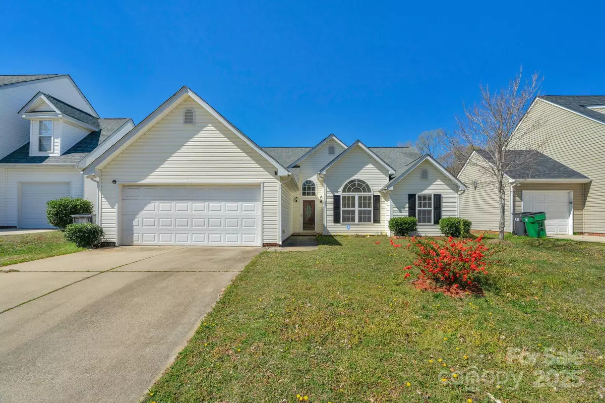 Charlotte, NC 28215,6821 Parkers Crossing DR