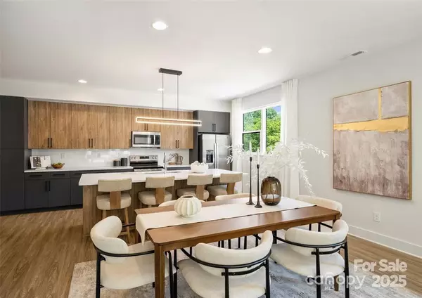 Charlotte, NC 28208,3024 Yada LN