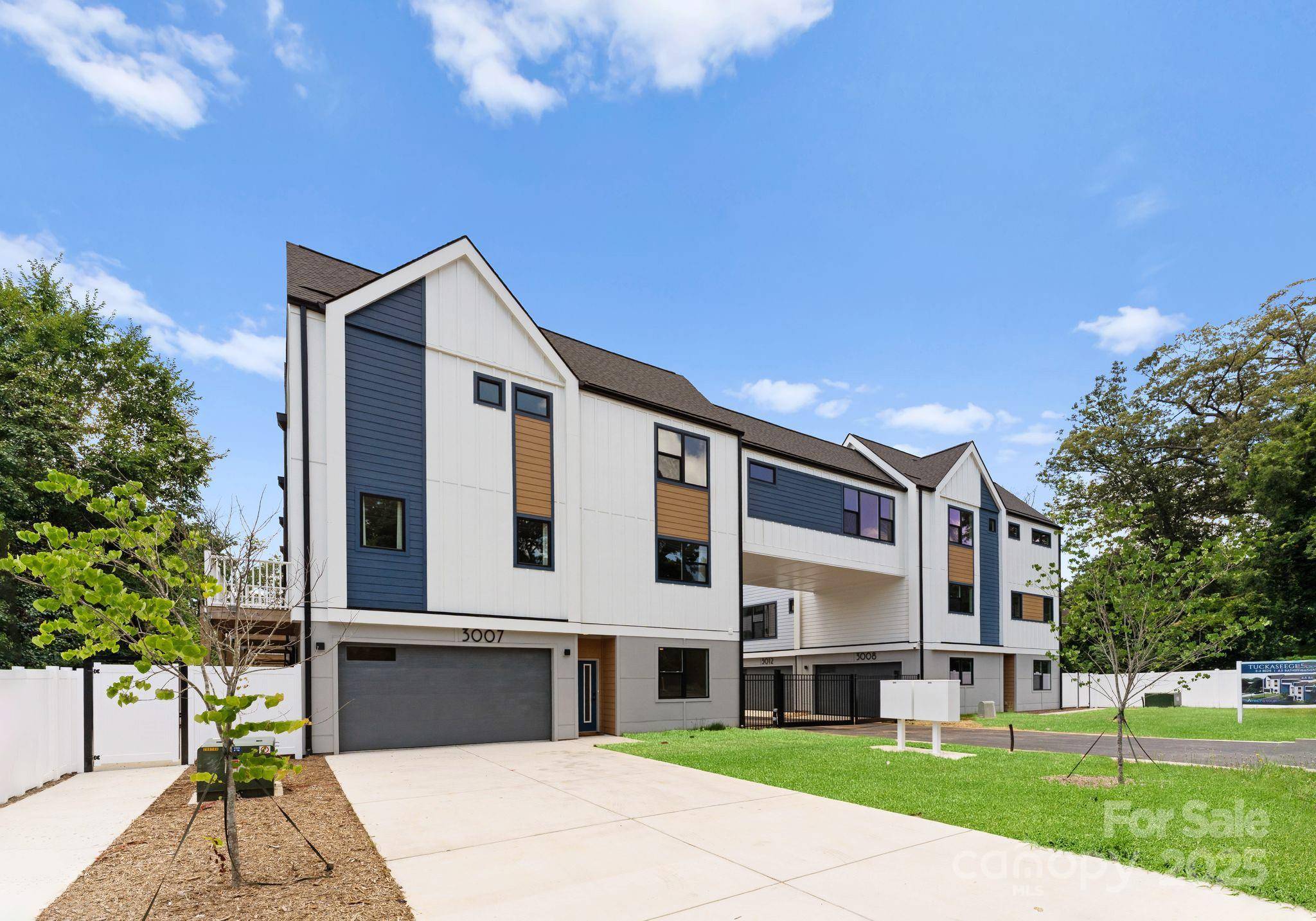 3024 Yada LN, Charlotte, NC 28208