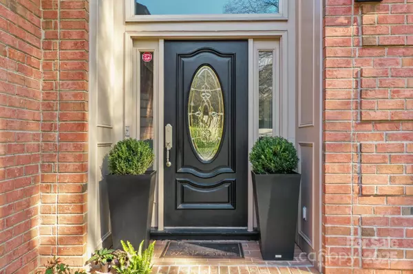 Mooresville, NC 28115,221 Colony DR