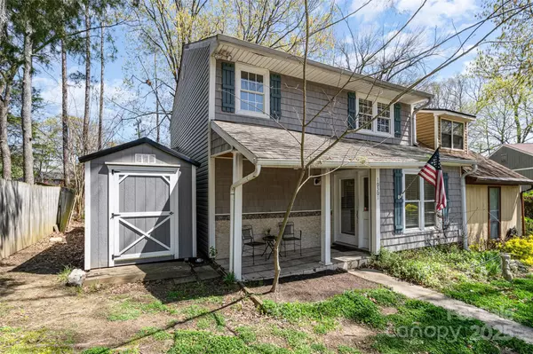 10301 Osprey DR, Pineville, NC 28134