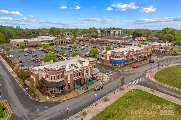 Cornelius, NC 28031,19737 Playwrights WAY