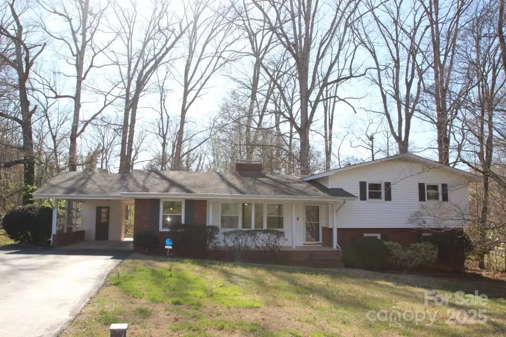 Statesville, NC 28677,544 Stoneybrook RD