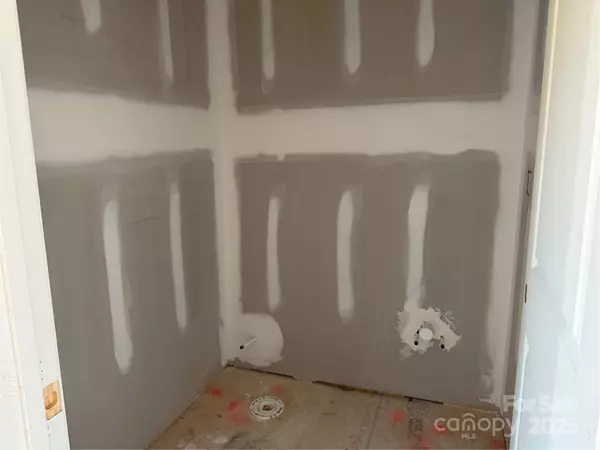 York, SC 29745,1259 Willow Grove LN #100