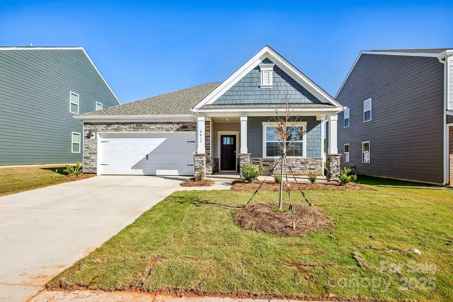 6613 Barcelona WAY, Charlotte, NC 28214