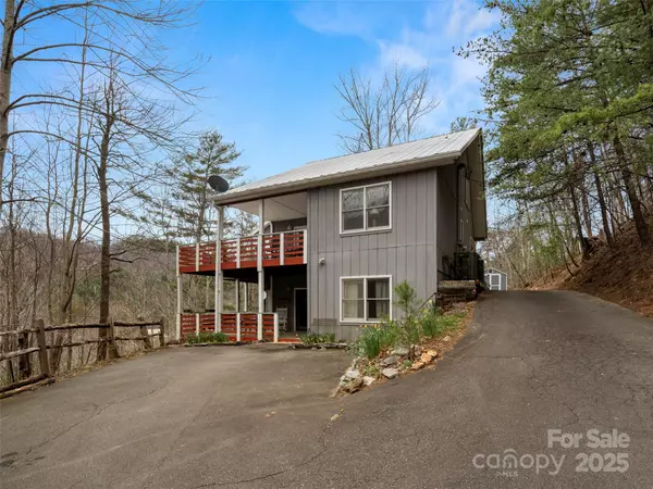 376 Ox Creek RD #Treetops 1 & 2, Weaverville, NC 28787