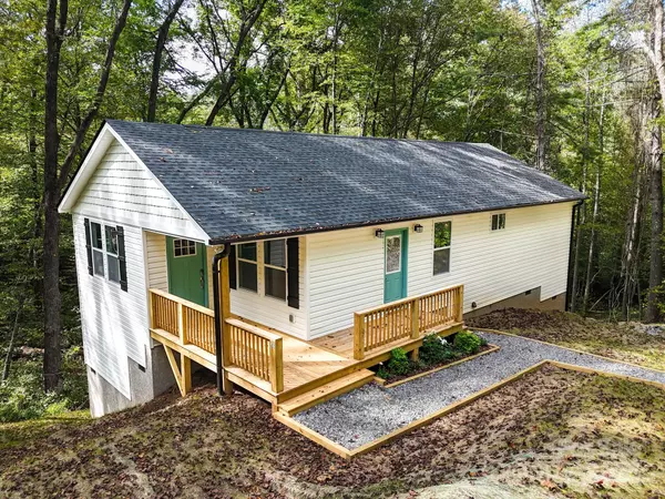 24 Shope Creek Estates DR, Asheville, NC 28805