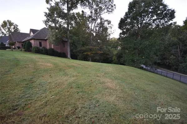 Conover, NC 28613,3771 Sarazen CT