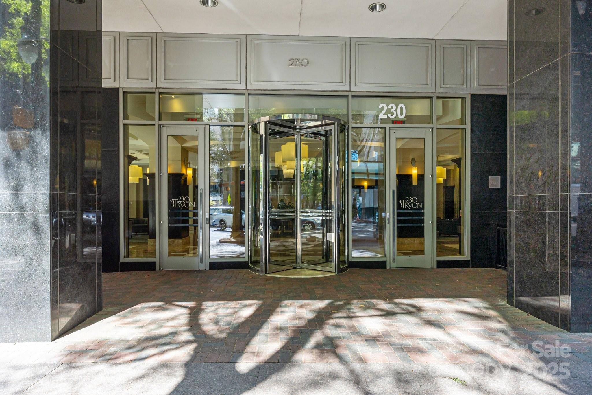 Charlotte, NC 28202,230 S Tryon ST #610