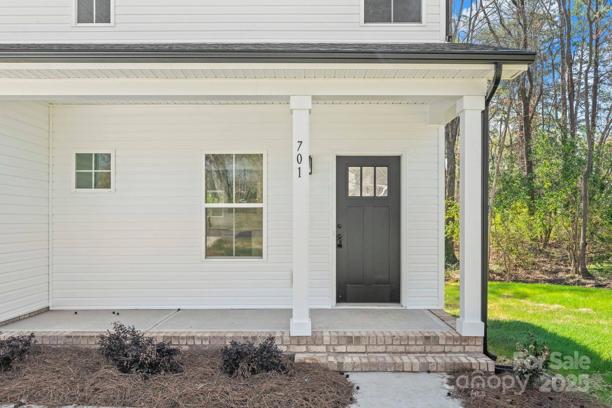 Kannapolis, NC 28081,701 Applewood ST