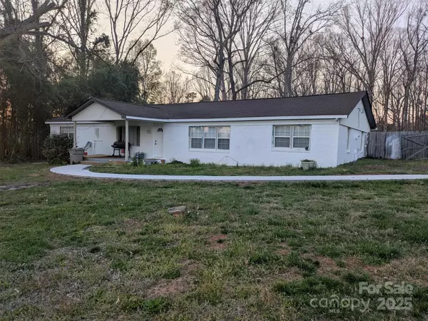 3810 W Franklin BLVD, Gastonia, NC 28052