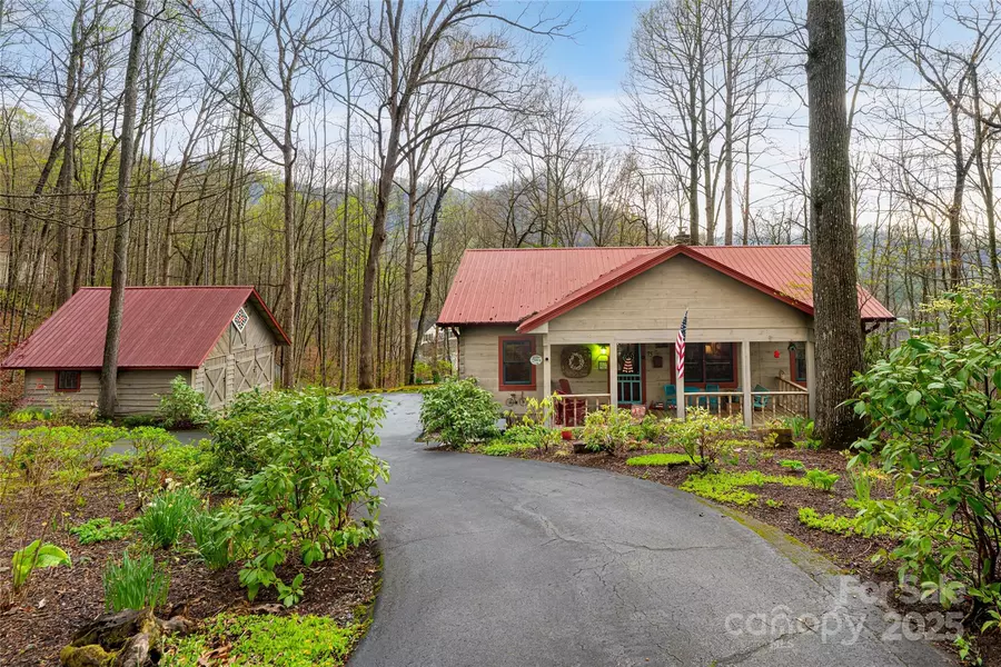 75 Sugar Hill DR, Weaverville, NC 28787