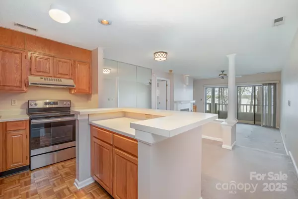 Davidson, NC 28036,329 Northwest DR