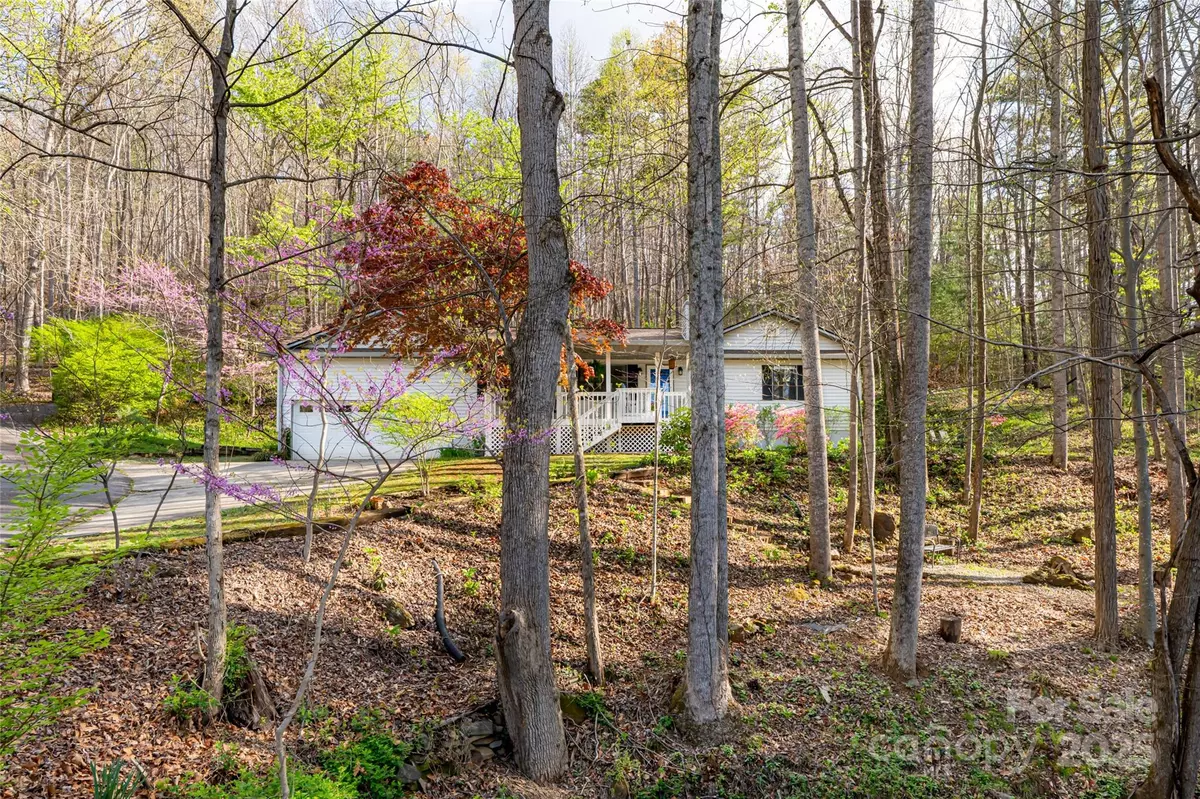 Asheville, NC 28805,21 Mann RD