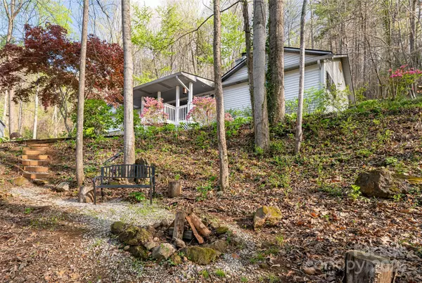 Asheville, NC 28805,21 Mann RD