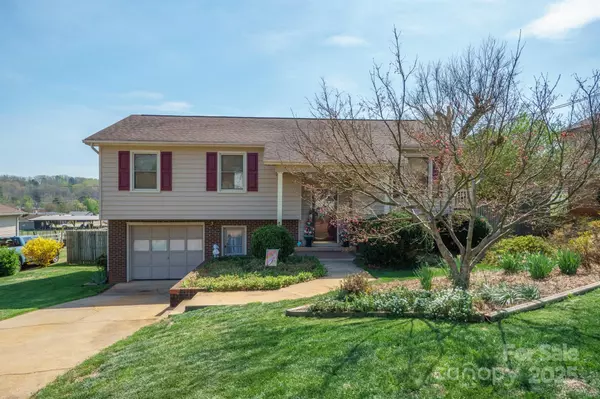 409 Cardinal DR, Newton, NC 28658