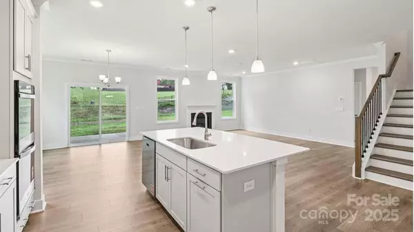 Mooresville, NC 28115,128 Fordingbridge LN