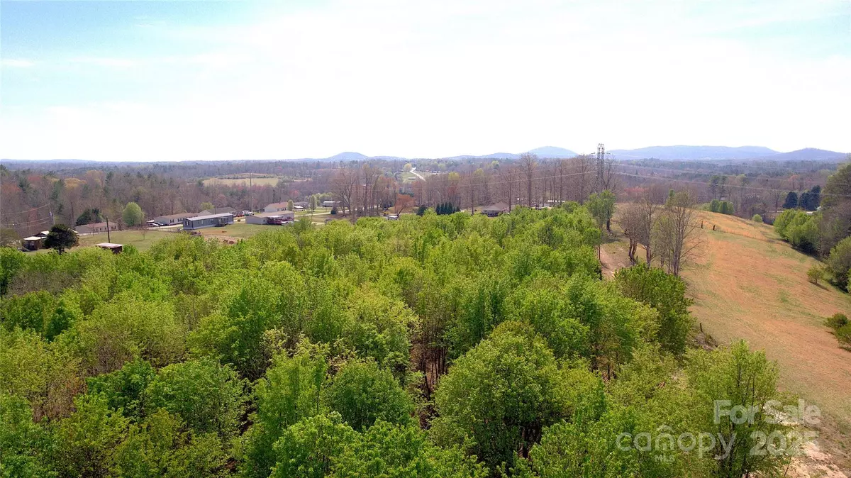 Hickory, NC 28601,0 Godfrey LN