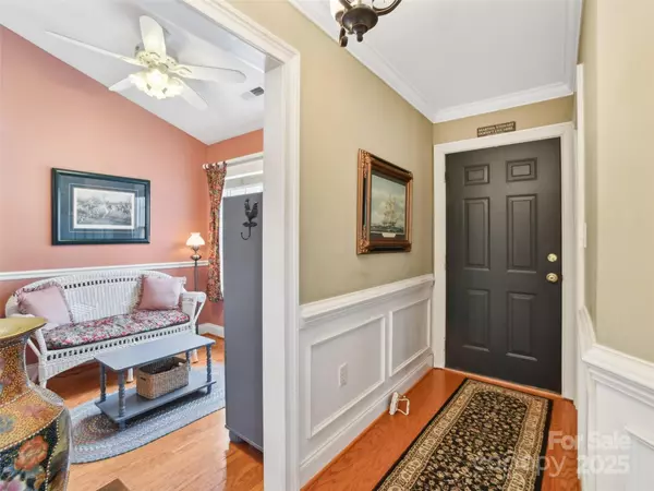 Hendersonville, NC 28791,189 Ewbank Garden DR #C
