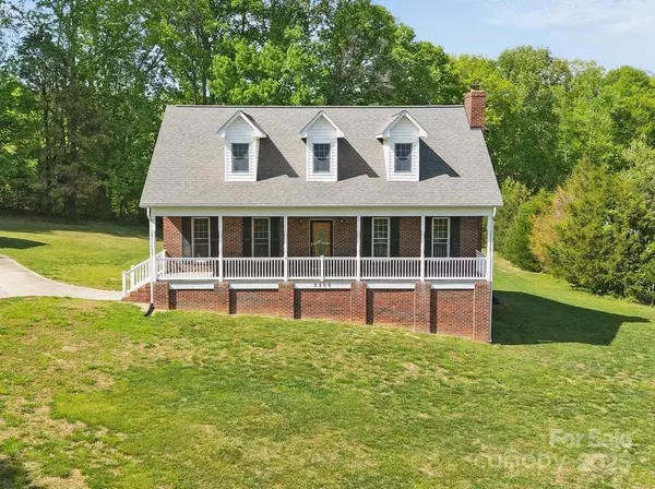 2805 Sadler RD, Alexis, NC 28006
