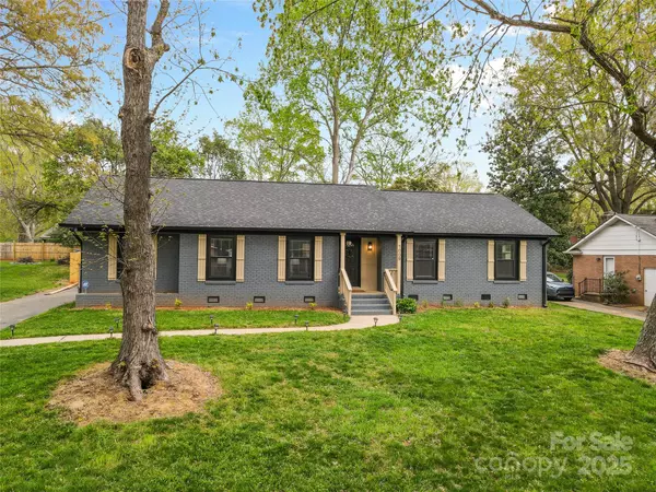 Charlotte, NC 28210,7009 Wrentree DR