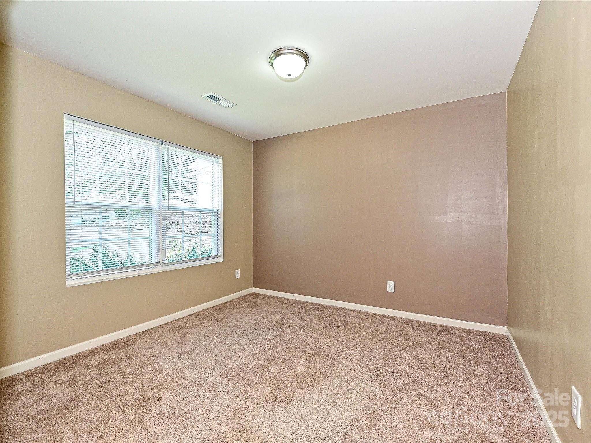 Shelby, NC 28150,104 Mulligan DR