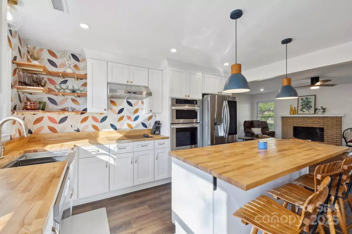 Fletcher, NC 28732,1450 Cane Creek RD