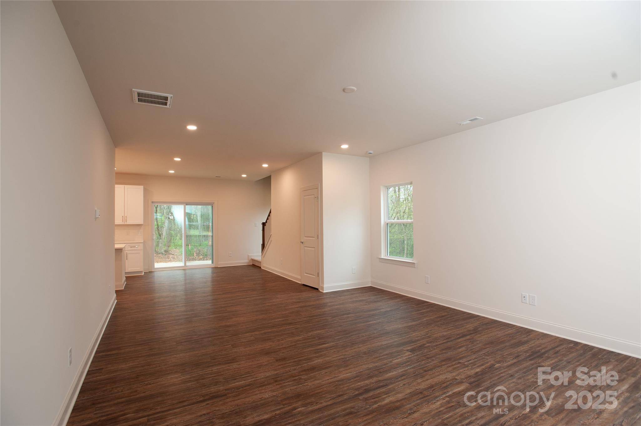 Statesville, NC 28625,618 Sharon DR