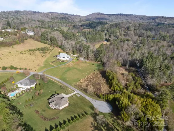 Hendersonville, NC 28739,193 Montevilla DR