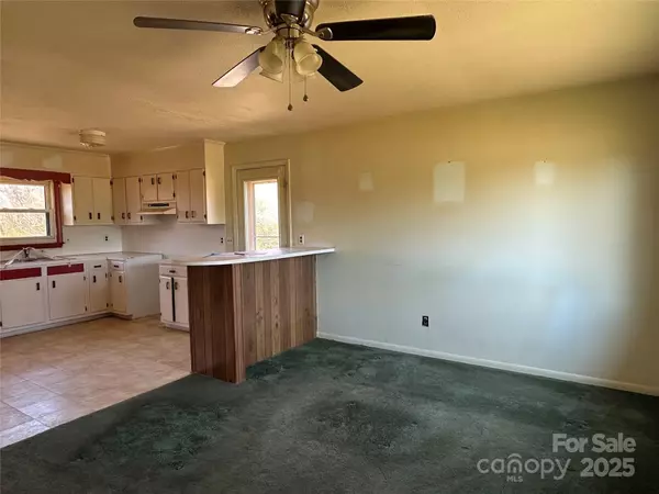 Mount Airy, NC 27030,156 Shamrock AVE