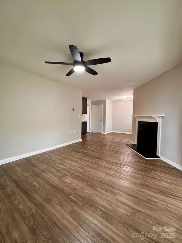 Charlotte, NC 28212,4803 Spring Lake DR