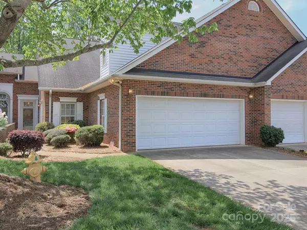 Statesville, NC 28625,1520 Royalty CIR