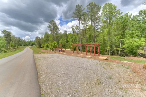 Granite Falls, NC 28630,220 Big View LN #220