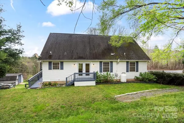 Horse Shoe, NC 28742,16 Derry DR