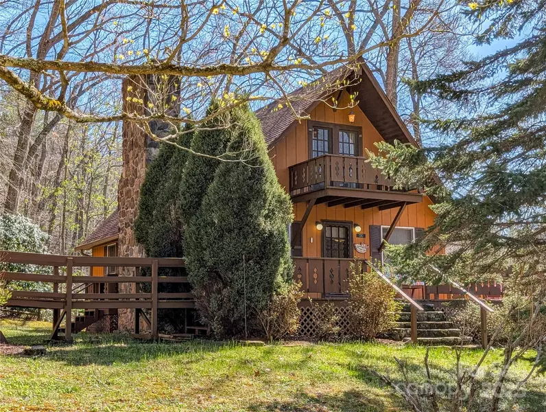 130 Turkey Trot LN #3&4, Burnsville, NC 28714