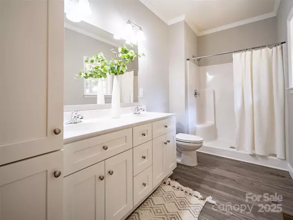 Swannanoa, NC 28778,103 Wimberly RD