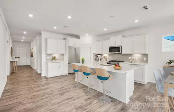 Huntersville, NC 28078,13756 Roderick DR #176