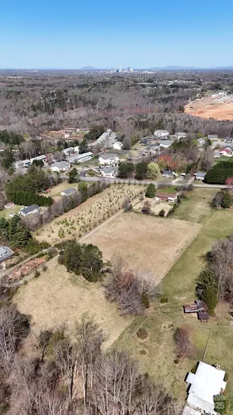 000 Teague RD SE, Winston Salem, NC 27107