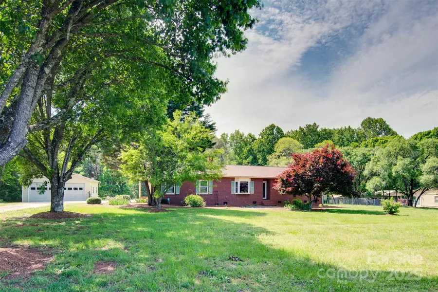 904 Sunbeam DR, Lincolnton, NC 28092
