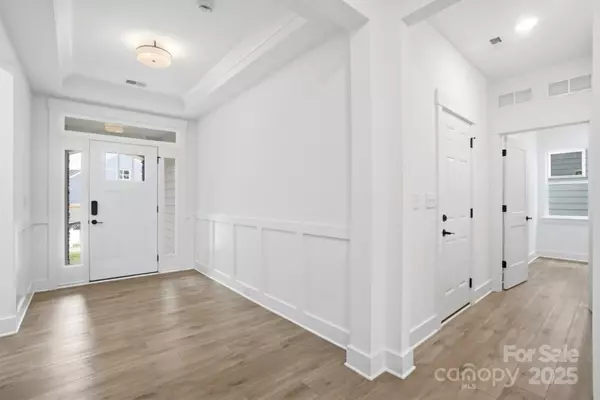 Mooresville, NC 28115,104 S Inneswood LN