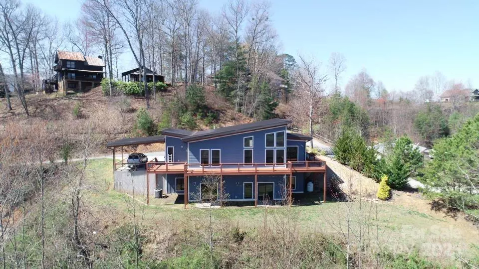 125 Green Oaks RD, Bryson City, NC 28713