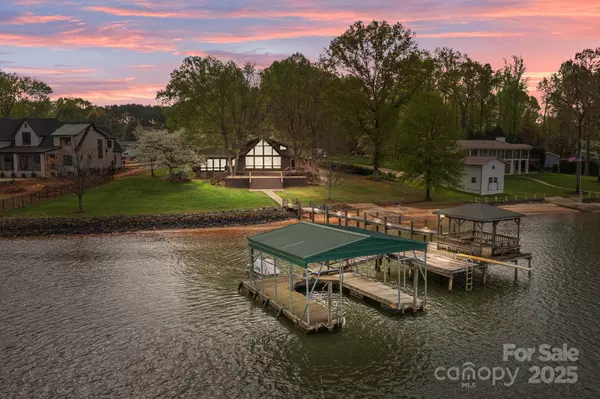477 Big Indian LOOP, Mooresville, NC 28117