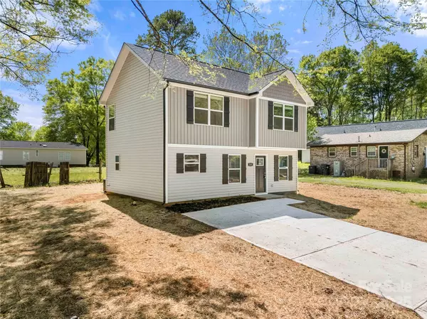 505 E Robinson ST, Dallas, NC 28034